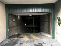 Place de parking à louer - Paris 75010 - 15 Rue Eugène Varlin, 75010 Paris, France - 120 euros