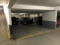 Place de parking à louer - Paris 75020 - 22 Rue du Capitaine Marchal, Paris 20e Arrondissement, Île-de-France, France - 85 euros