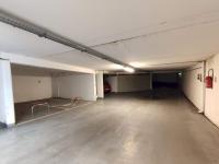 Place de parking à louer - Paris 75012 - 8 Rue Santerre, 75012 Paris, France - 110 euros