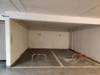 Place de parking à louer - Paris 75012 - 8 Rue Santerre, 75012 Paris, France - 110 euros