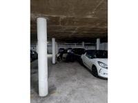 Place de parking à louer - Saint-Cloud 92210 - 4 Rue du Calvaire, 92210 Saint-Cloud, FR - 86 euros