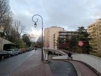 Place de parking à louer - Saint-Cloud 92210 - 4 Rue du Calvaire, 92210 Saint-Cloud, FR - 86 euros