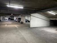 Place de parking à louer - Paris 75008 -  - 150 euros - 14 Rue Daru, 75008 Paris, France