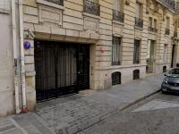 Place de parking à louer - Paris 75008 -  - 160 euros - 15 Rue Lord Byron, 75008 Paris, France