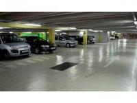 Place de parking à louer - Issy-les-Moulineaux 92130 - 16 Rue Eliane Jeannin-Garreau, 92130 Issy-les-Moulineaux, FR - 149 euros