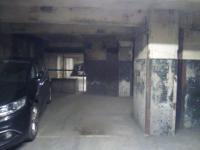 Place de parking à louer - Paris 75010 -  - 150 euros - 16 Rue D'enghien, 75010 Paris, France