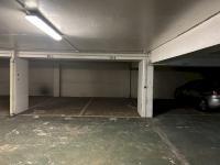 Place de parking à louer - Paris 75017 - 19 Rue Du Débarcadère, 75017 Paris, France - 200 euros