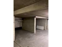 Place de parking à louer - Paris 75015 -  - 50 euros - 200 Rue De Lourmel, 75015 Paris, France