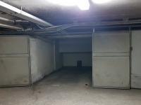 Place de parking à louer - Paris 75020 - 22 Rue Du Borrégo, 75020 Paris, France - 60 euros