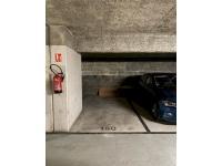 Place de parking à louer - Issy-les-Moulineaux 92130 - 3 Rue Du Docteur Lombard, 92130 Issy-les-Moulineaux, France - 100 euros