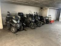 Place de parking à louer - Paris 75018 - 90 Rue Doudeauville, 75018 Paris, France - 35 euros