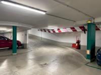 Place de parking à louer - Paris 75015 - 70 Avenue De Suffren, 75015 Paris, France - 230 euros