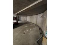 Place de parking à louer - Lyon 69003 - 5 Boulevard Eugène Deruelle, 69003 Lyon, France - 45 euros