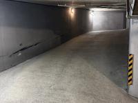 Place de parking à louer - Paris 75016 - 57 Rue De Passy, 75016 Paris, France - 220 euros