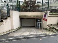 Place de parking à louer - Paris 75018 -  - 162 euros - 18 Avenue De Saint-Ouen, 75018 Paris, France