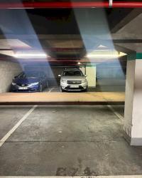 Place de parking à louer - 0 0 -  - 100 euros - 0